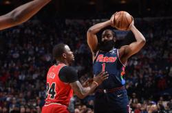 风云突变皇家马德里关键时刻迎来里程碑；NBA常规赛版图或变；球迷炸锅；资深球员宣示担当(2016勇士vs雷霆西决g1)-多米网址