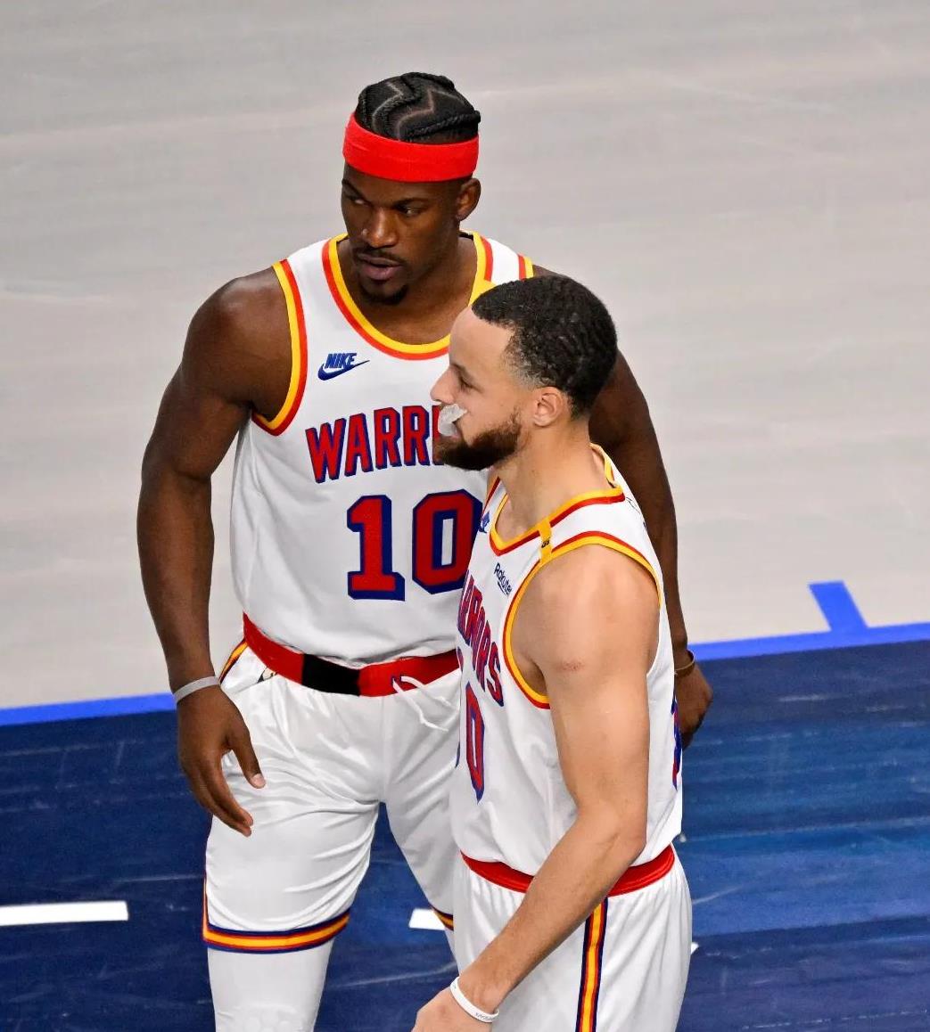 今晚金州勇士队长鼓劲——意大利杯节点到来,目标明确,团队化学反应显著 今晚金州勇士队长鼓劲——意大利杯节点到来,目标明确,团队化学反应显著