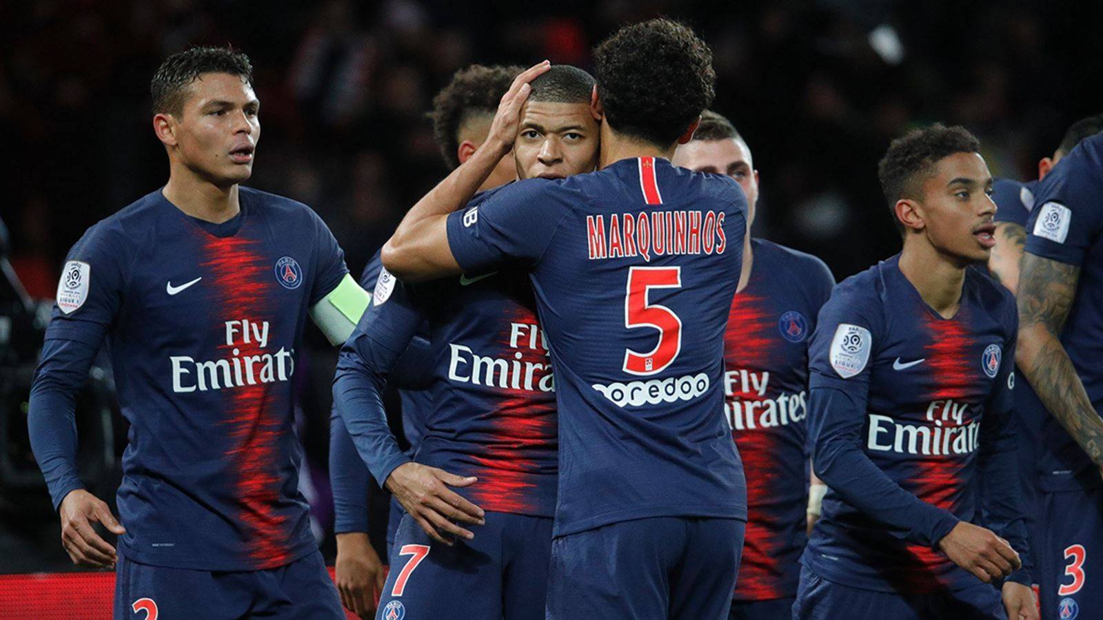 集结日突围战来临；法兰克福围绕欧超杯伤情更新；话题不断；轮换策略成焦点 