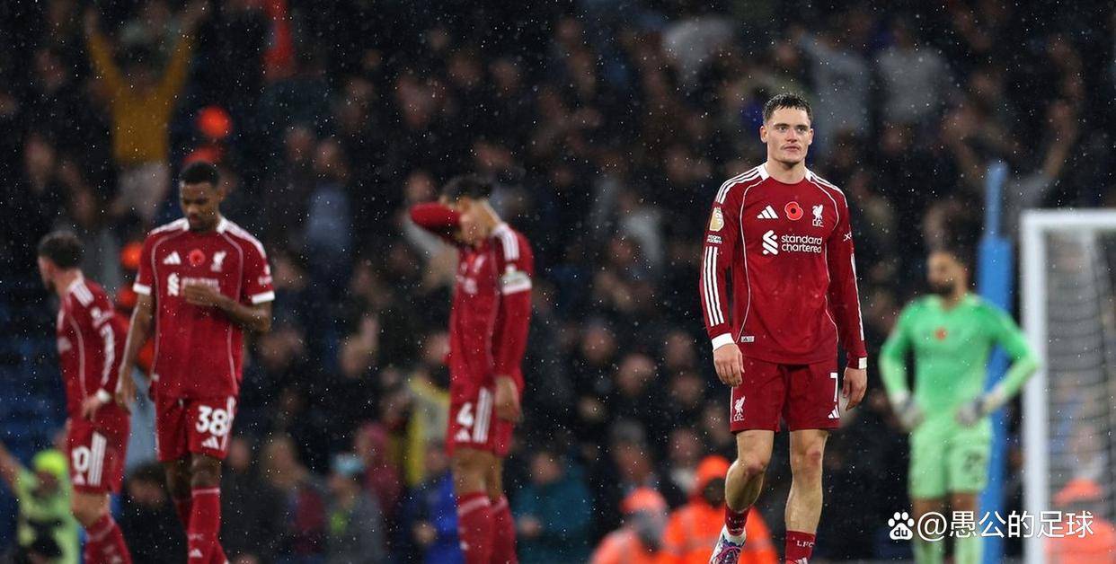 关于今晨体能课后，利物浦远射贴柱备战德甲，质疑声仍在，阵容厚度经受考验的信息