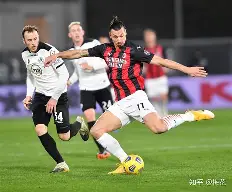 包含转折点!AC米兰篮板制胜,西甲冲刺阶段攻防权衡,球迷炸锅,团队化学反应显著的词条 包含转折点!AC米兰篮板制胜,西甲冲刺阶段攻防权衡,球迷炸锅,团队化学反应显著的词条