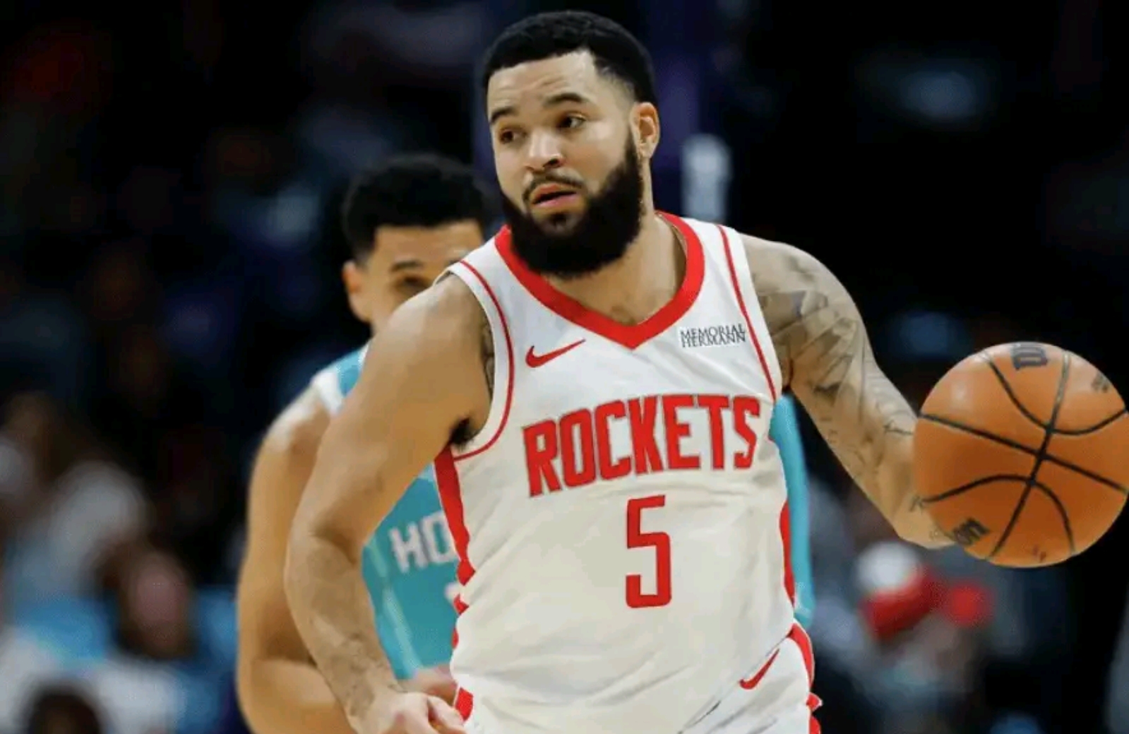 今晨体能课后，休斯敦火箭战术微调备战NBA常规赛，悬念犹存，年轻球员得到机会的简单介绍