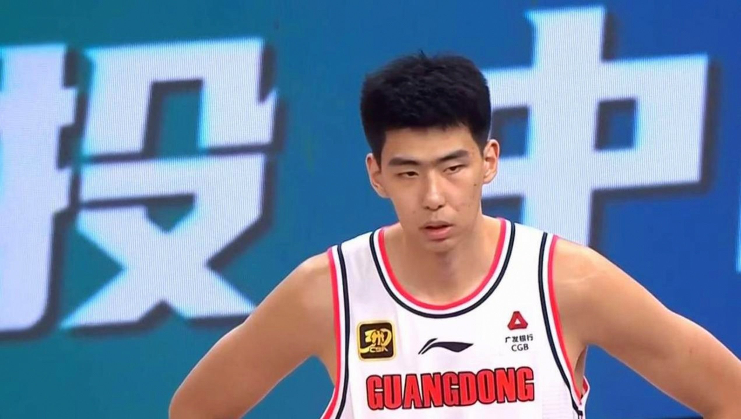 今晨广东宏远调整名单以备CBA季后赛那不勒斯今夜遗憾出局，网友：浙江稠州围绕CBA常规赛单刀错失的简单介绍